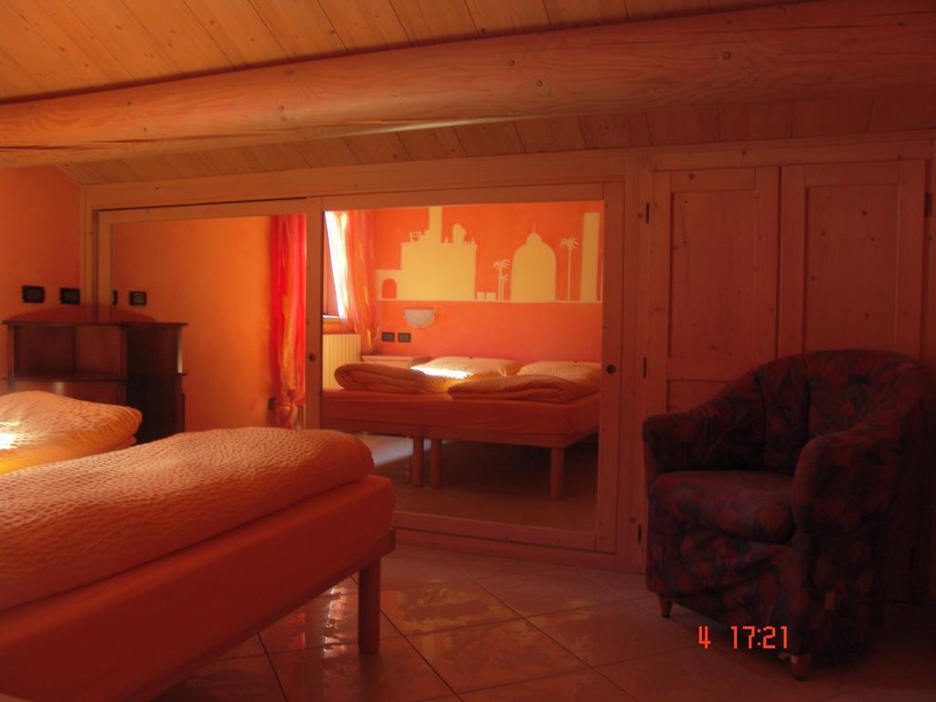 Casa Martina Διαμέρισμα Λιβίνιο Δωμάτιο φωτογραφία